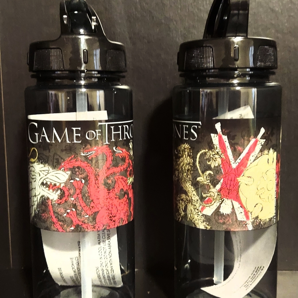 2 GAME OF THRONES ALL SIGIL WATER BOTTLES